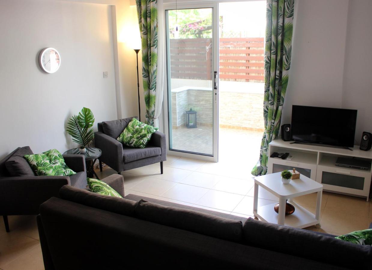 Cozy Poolside Apartment بافوس المظهر الخارجي الصورة